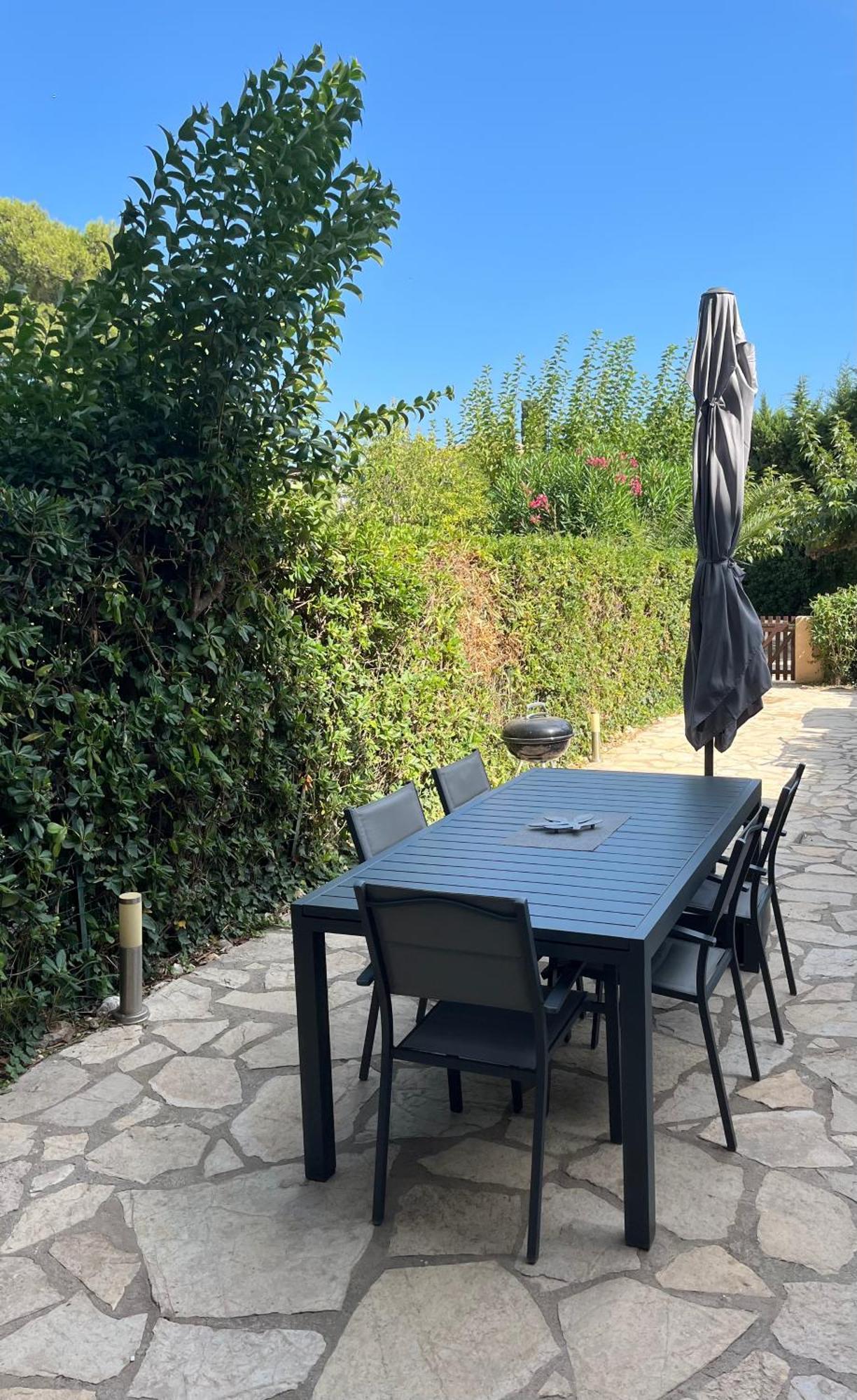 Calme Et Confort En Rez-De-Jardin La Londe-les-Maures Exteriör bild